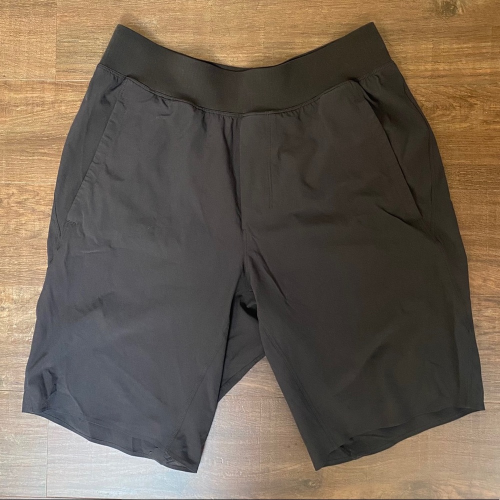 Lululemon Men’s Shorts Linerless 7” inseam Black S